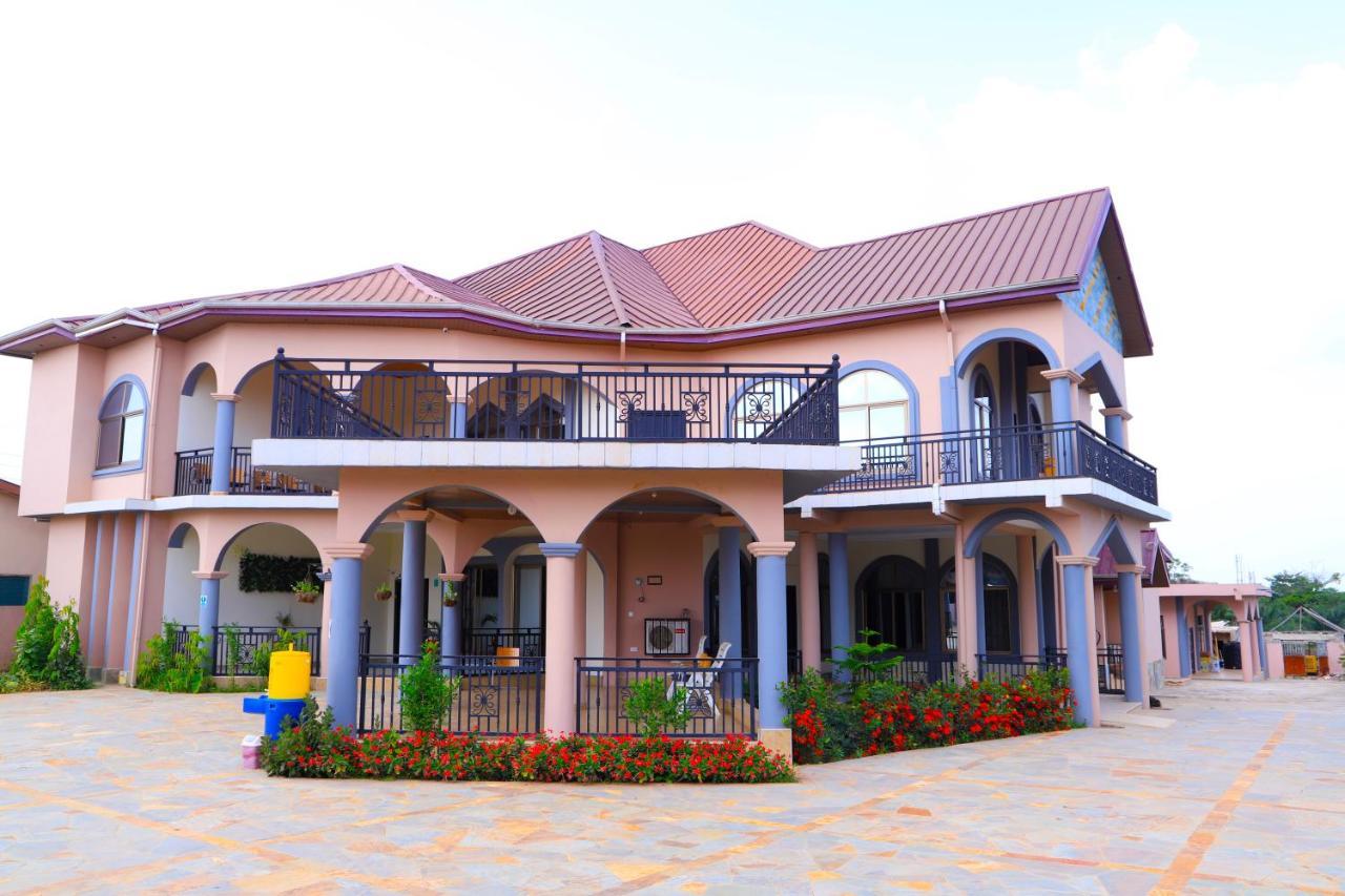 Osaah Bema Lodge Antoa Kültér fotó
